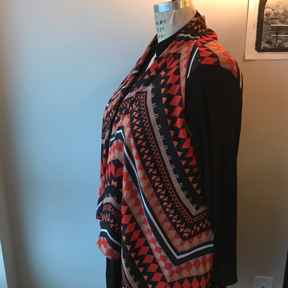 Printed Geometric Shall - Picture 4 of 4